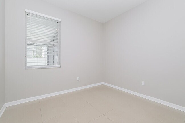 Building Photo - 10119 Celtic Ash Dr