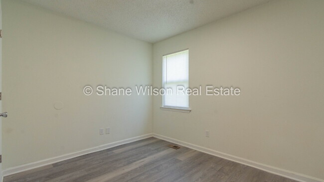 Building Photo - Newly renovated 3 BR / 1 BA for Lease!