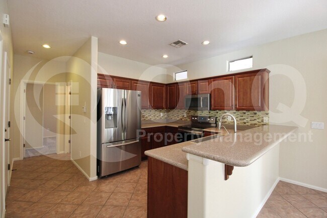 Building Photo - 16803 N 50th Way