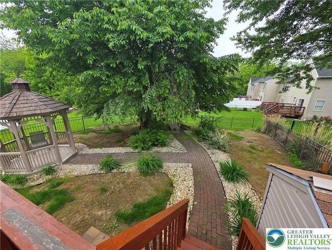 Building Photo - 965 Ramblewood Ln