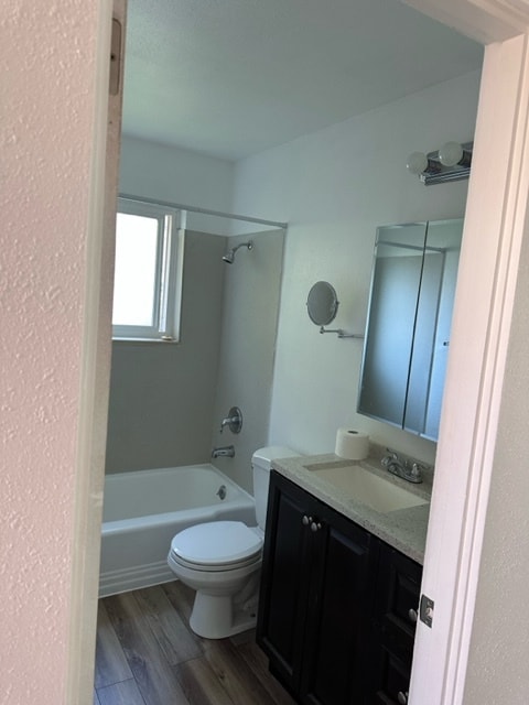 Bathroom - 3627 14th Ave W