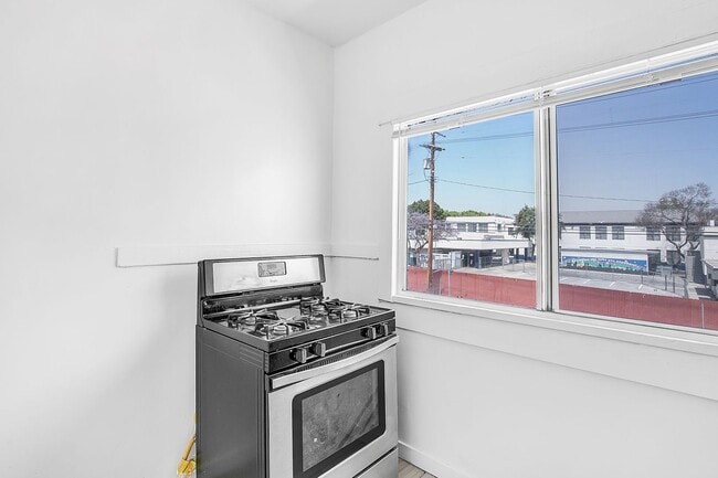 Building Photo - 5251 Main St