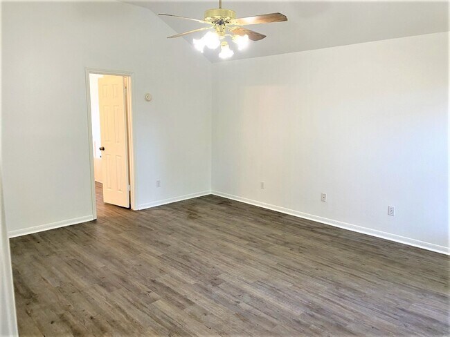 Building Photo - 3011 Pheasant Run