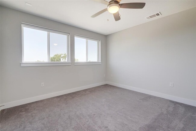 Building Photo - 12606 Red Sparrow St