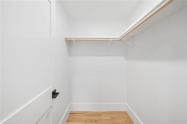 Building Photo - 35 Anchor Way