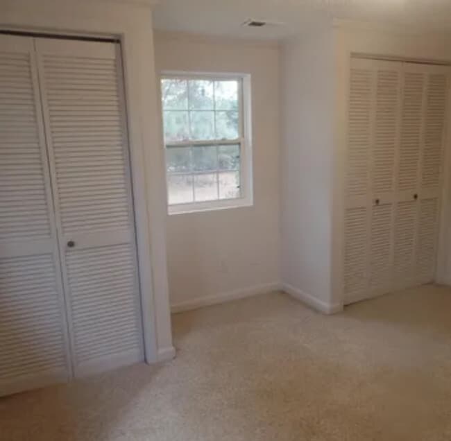 Building Photo - 2185 Foxfire Rd
