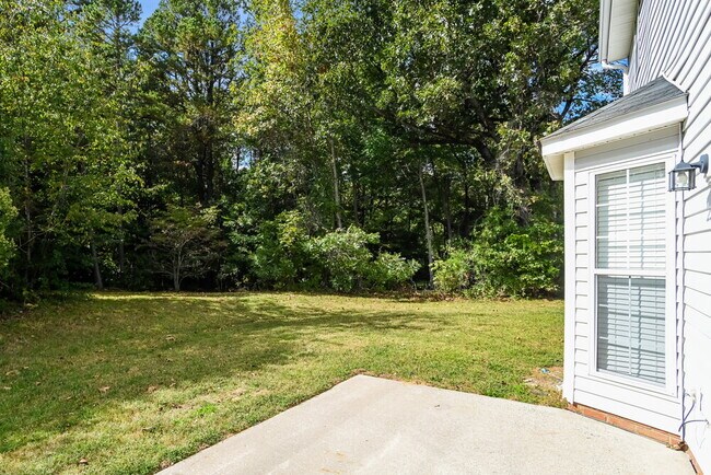 Building Photo - 8129 Vermilion Dr