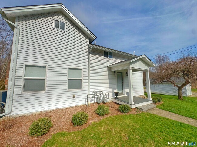 Building Photo - 112 Georgetown Rd