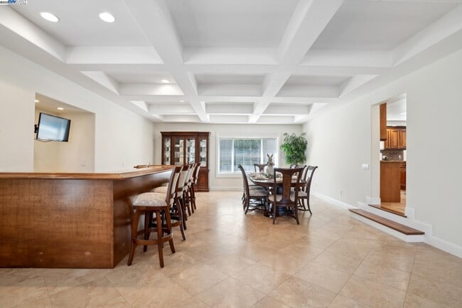 Building Photo - 367 Mt Washington Way