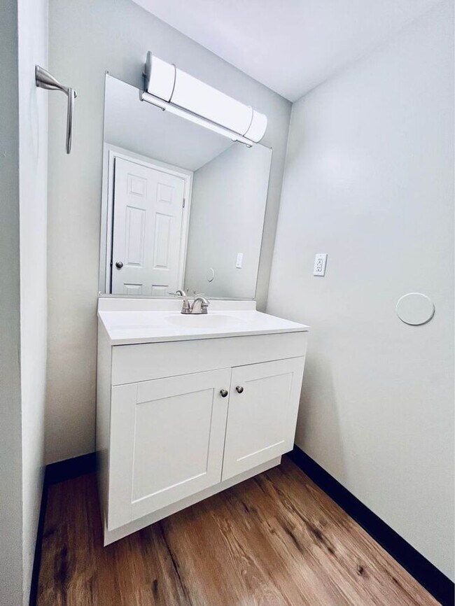 Building Photo - Modern 2-Bedroom Apartments in Crown Point, IN – Pet Friendly!