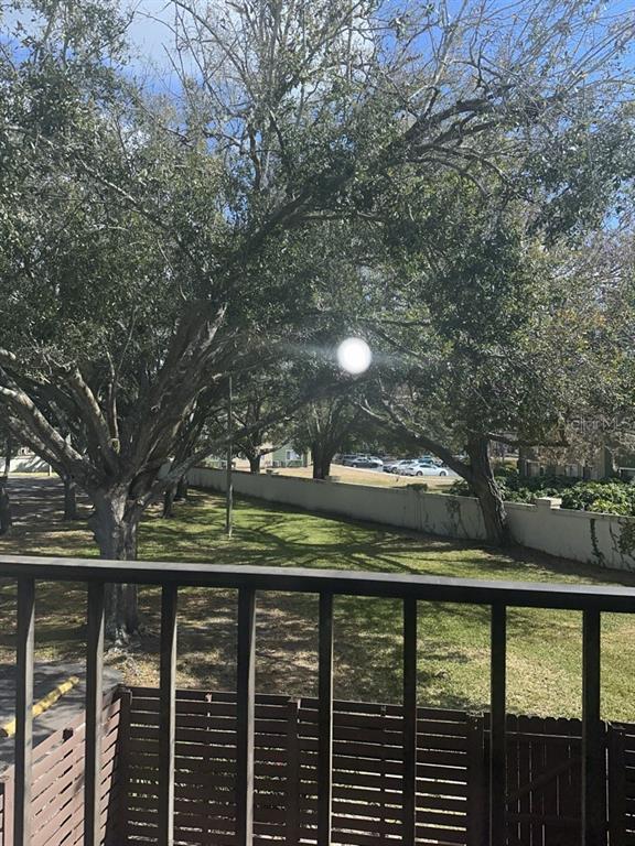 Building Photo - 15206 W Pond Woods Dr