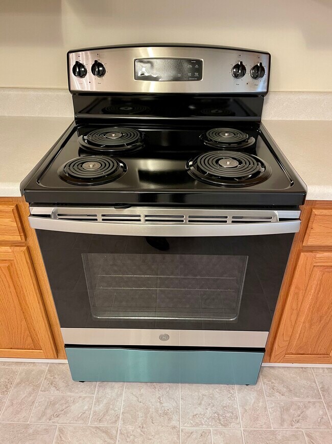 Building Photo - 7224 Howard Bennett Way