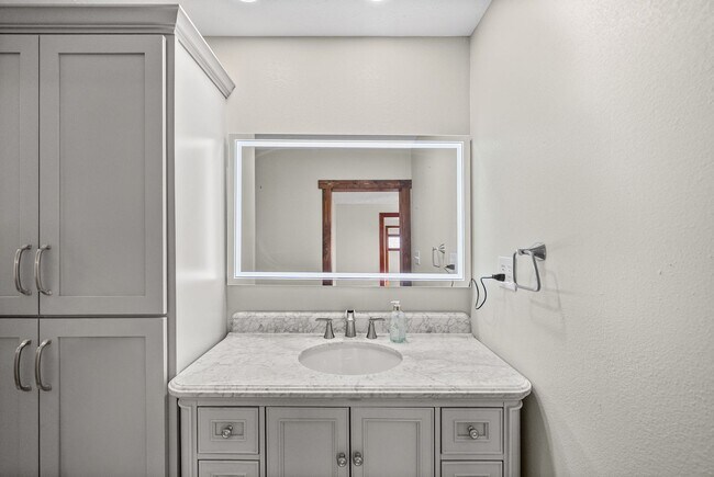 Building Photo - 4540 Canton Pike