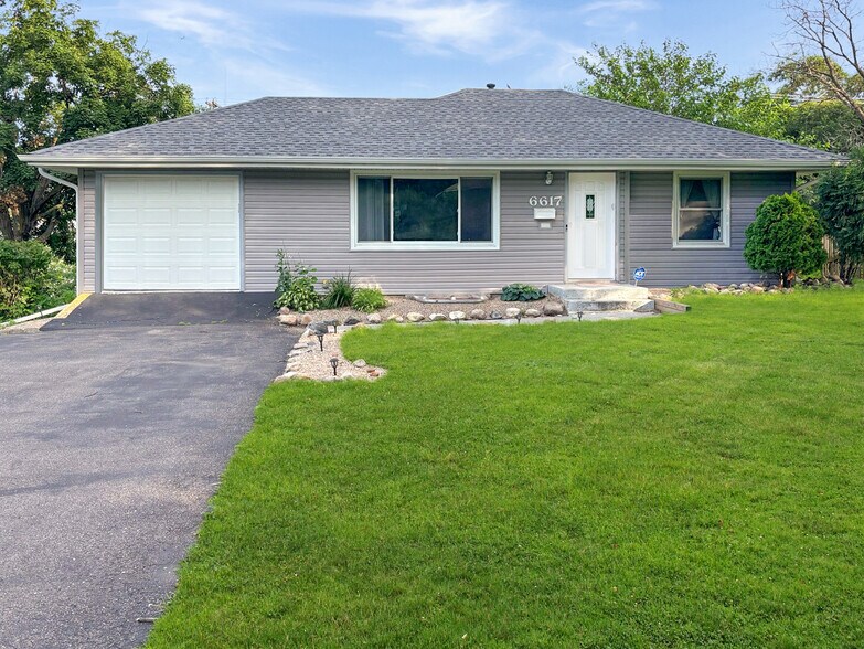 Primary Photo - 6617 Eliot View Rd