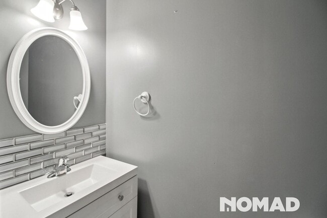 Building Photo - Cozy & Spacious 3BR Townhome in Atlanta