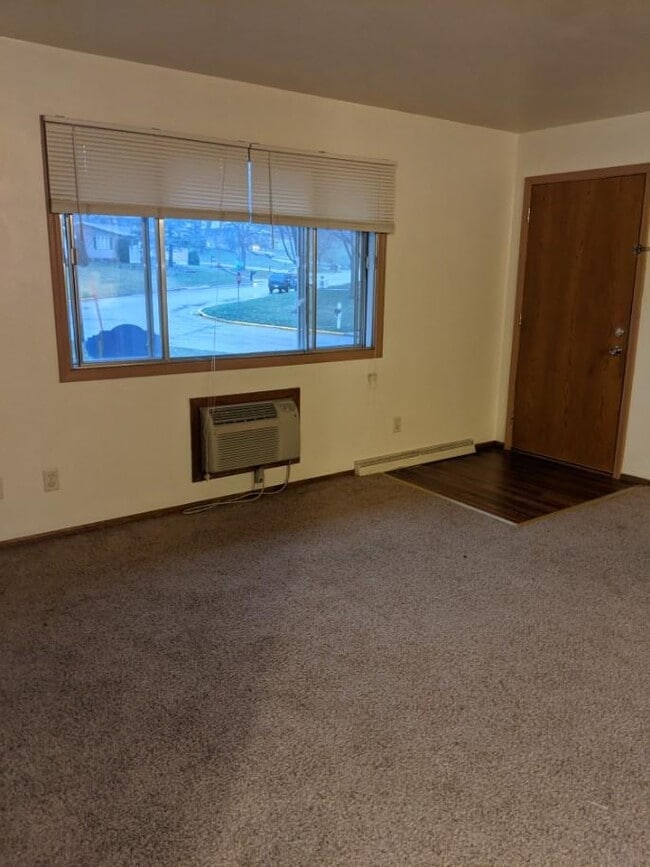 Building Photo - 1414 Martiny Ct.