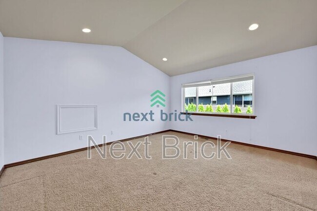 Building Photo - 121 Jonathan Rd