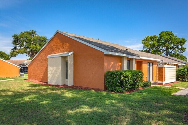 Building Photo - 85 Silver Park Cir