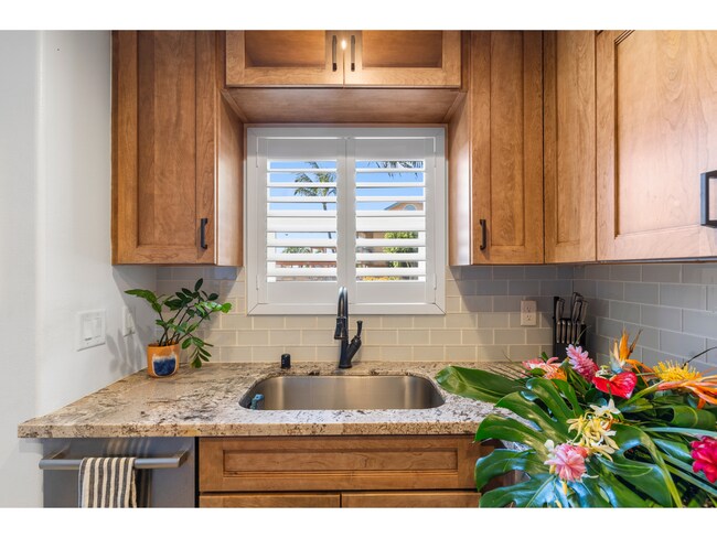 Building Photo - Fully Remodeled & Furnished – Villas at Ka...