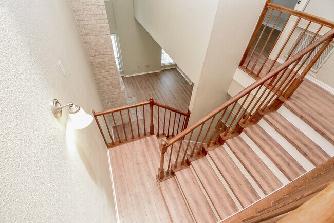 Building Photo - 11280 Braes Forest Dr