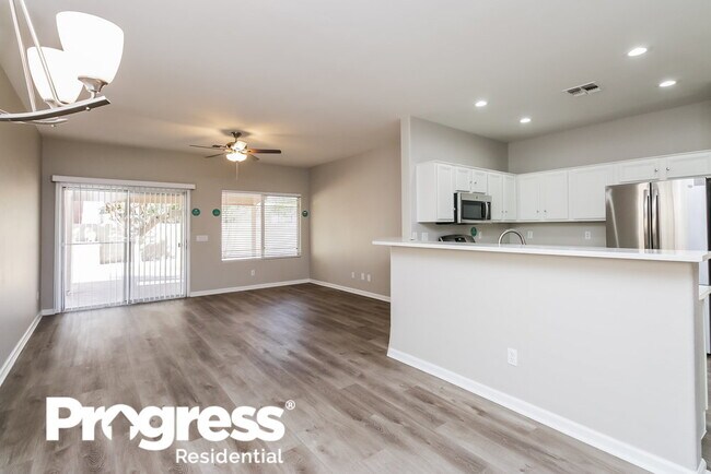 Building Photo - 763 N Surfside Dr