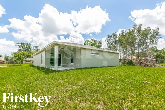 Building Photo - 1950 SW Sylvester Ln