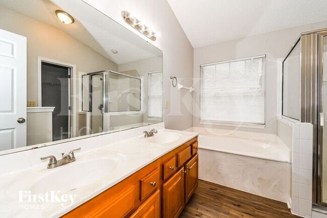 Building Photo - 12028 Shooting Star Ct