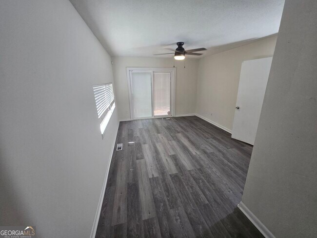Building Photo - 2569 Terrace Trail