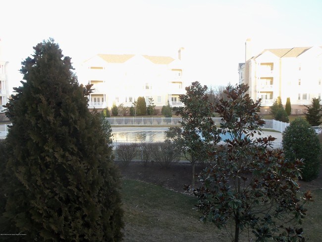 Building Photo - 1031 Oval Rd