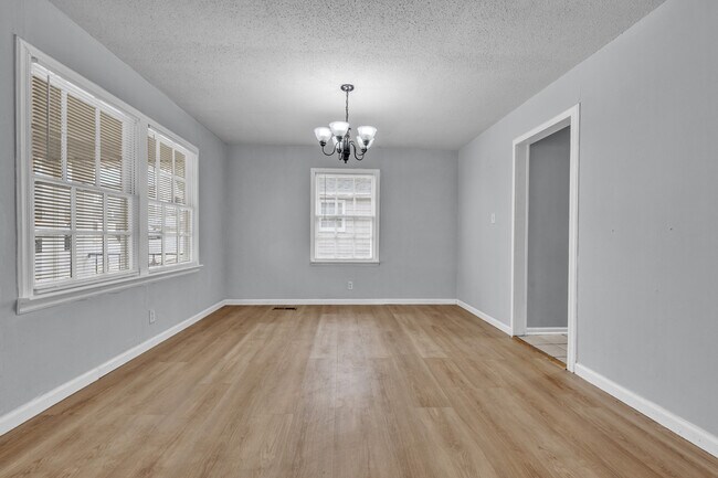 Building Photo - 4413 6th Ave