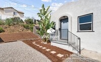 Building Photo - 8937 1/2 Fair Lane-