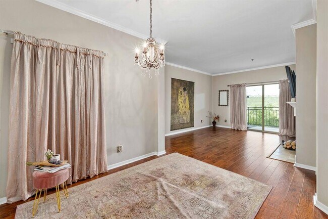 Building Photo - 6000-9 Shepherd Mountain Cove