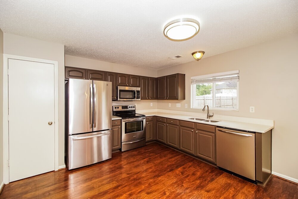 Building Photo - 1028 Kings Mountain Ln