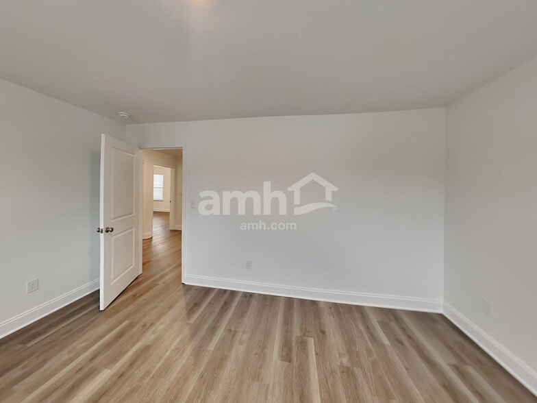 Building Photo - 727 Castor Ct