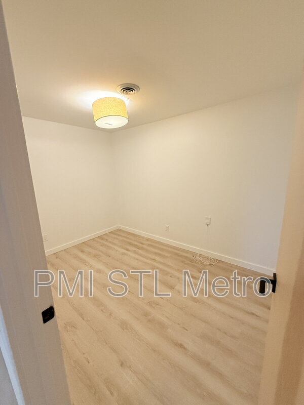 Building Photo - 7301 Tulane Ave