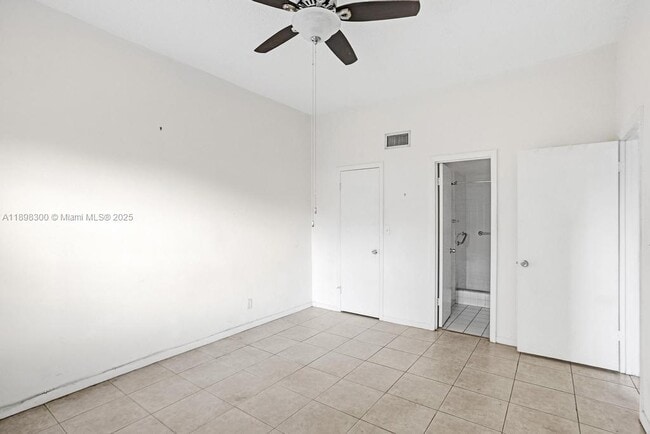Building Photo - 7135 W Sunrise Blvd
