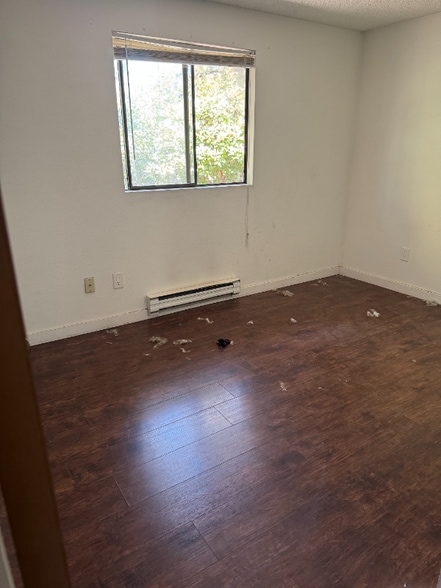 Building Photo - 1408 Bellevue Way NE