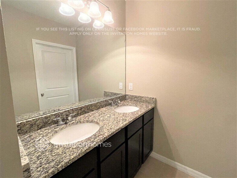 Building Photo - 144 Tierra Verde Way