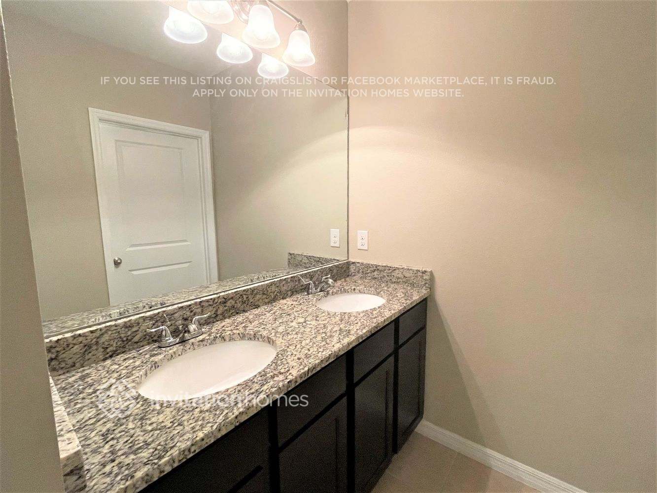 Building Photo - 144 Tierra Verde Way