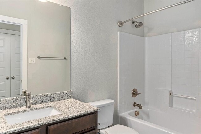 Building Photo - 334 Creekside Curve