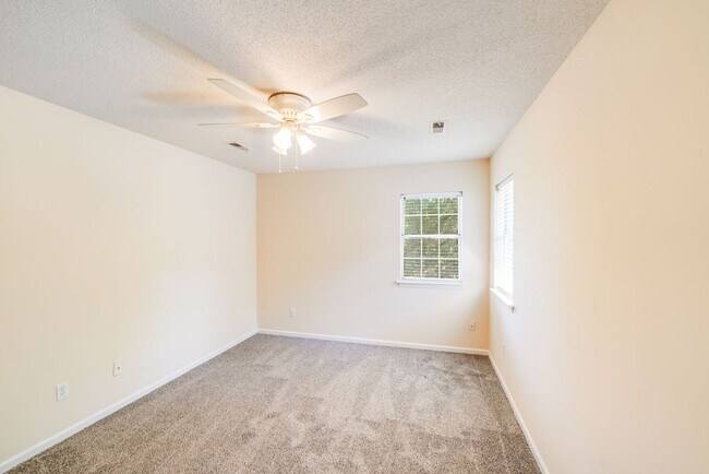 Building Photo - 9024 St Thomas Ln