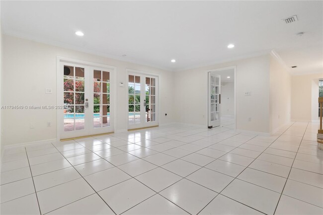 Building Photo - 8820 SW 57th St