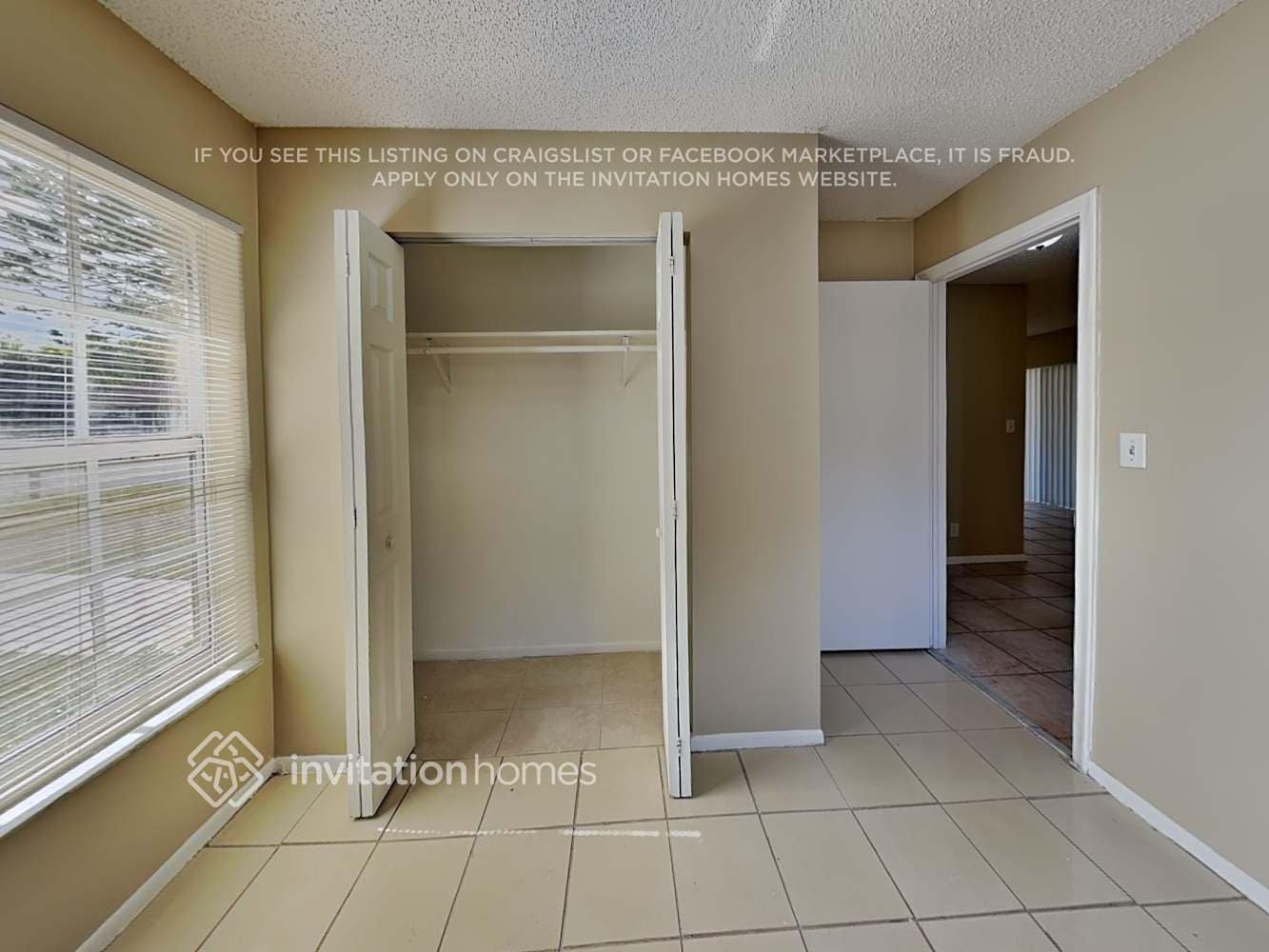 Building Photo - 8121 NW 44th Ct