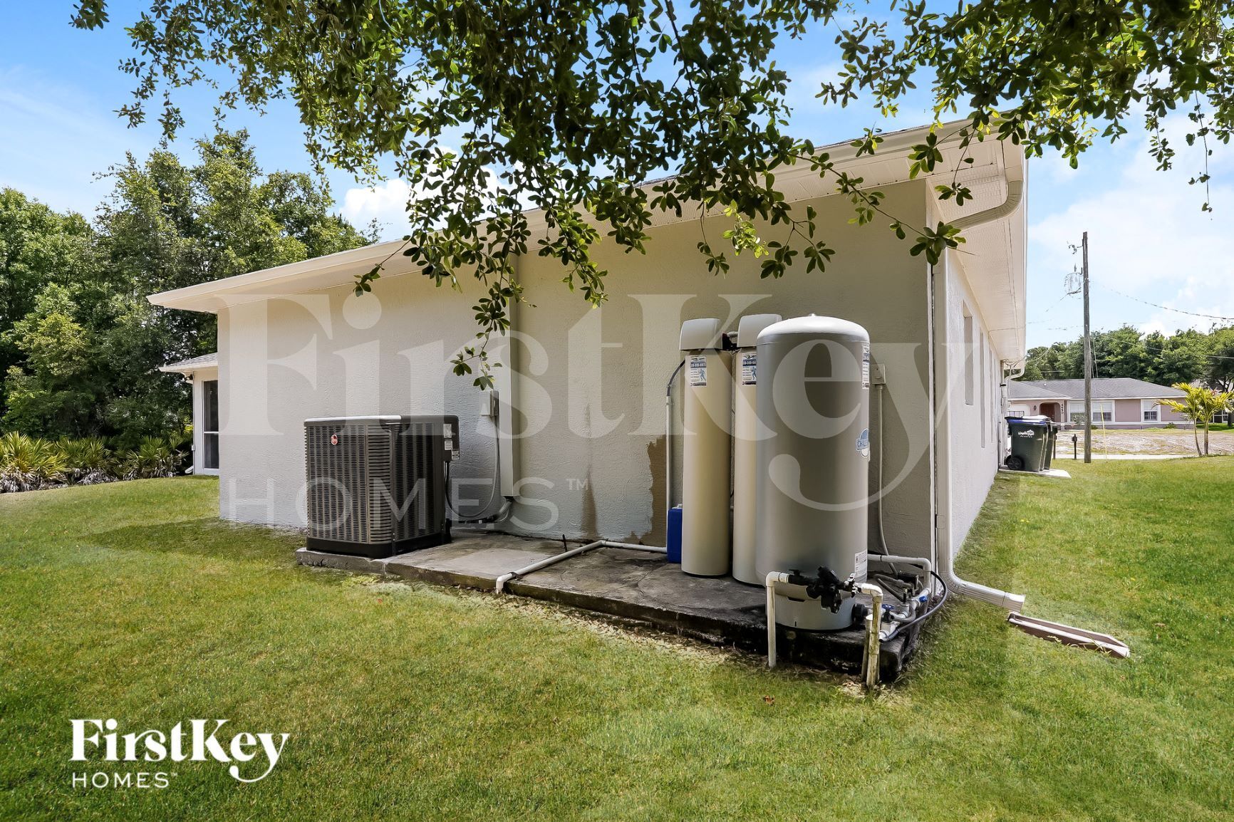 Building Photo - 4637 Antioch St