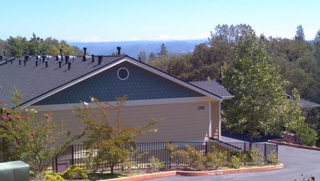 Building Photo - North Fork Apartments