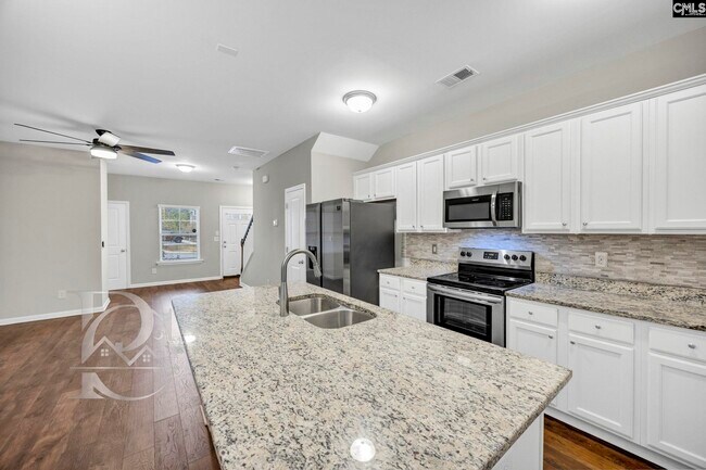 Building Photo - 131 Hunters Grove Dr