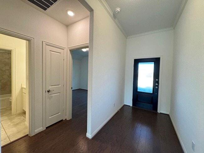 Building Photo - 1425 Morning View Rd