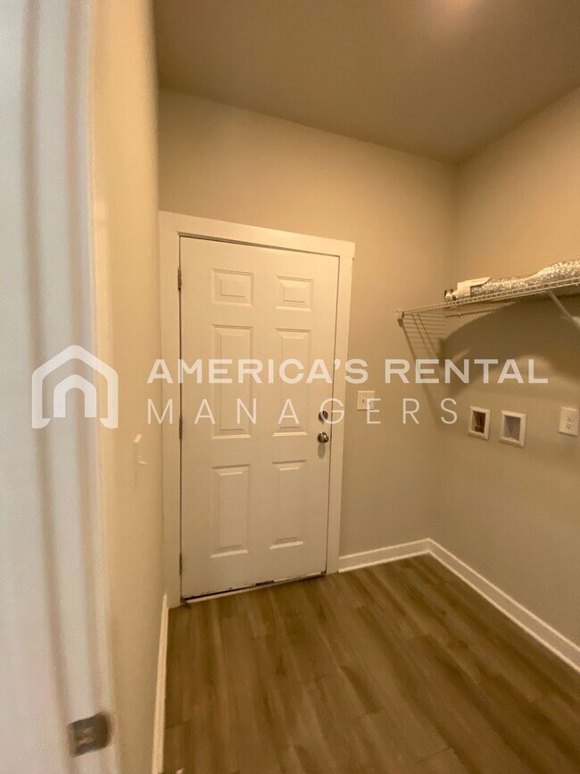 Building Photo - Spacious Home for Rent in Meridianville, AL!
