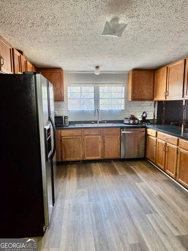 Building Photo - 6410 US-341