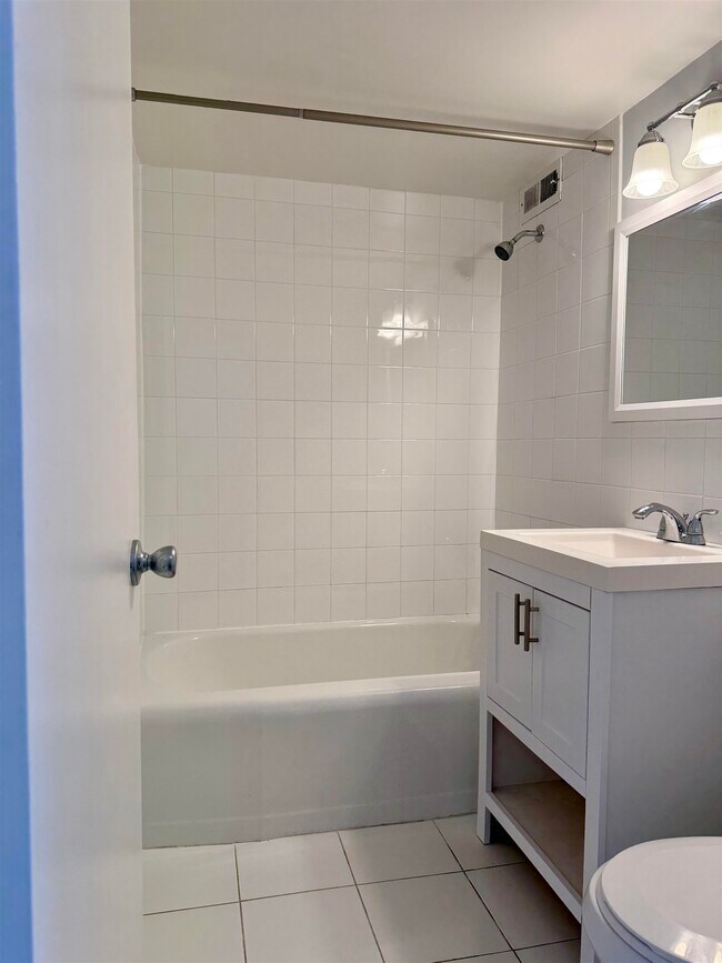 Building Photo - 8800 JFK Blvd E